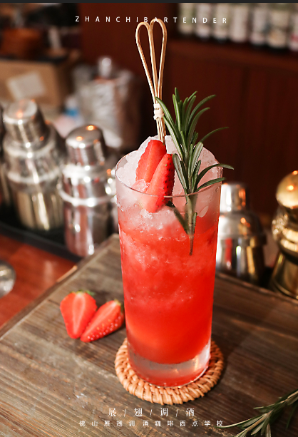 英式調酒師與花式調酒師工資誰高？